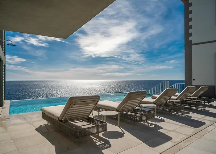 Barreirinha Floor By Madeira Funchal (Madeira)