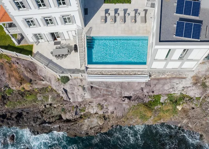 Barreirinha Floor By Madeira * Funchal (Madeira)